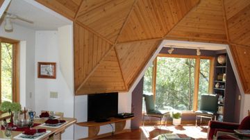 Natural Spaces Domes - guest house in North Branch (1,000 sq ft)
